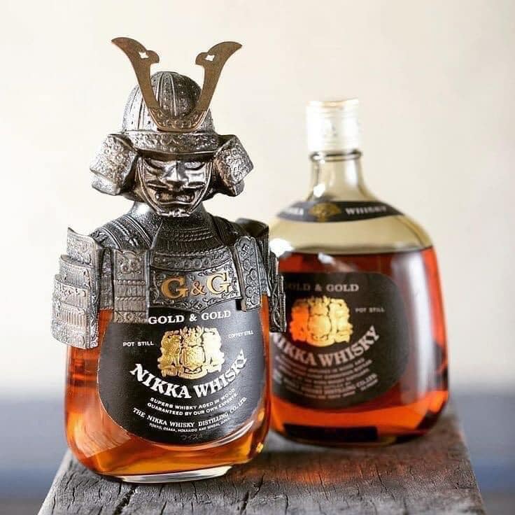 Nikka Whisky với thiết kế phá cách mang hình hài của một chiến binh samurai