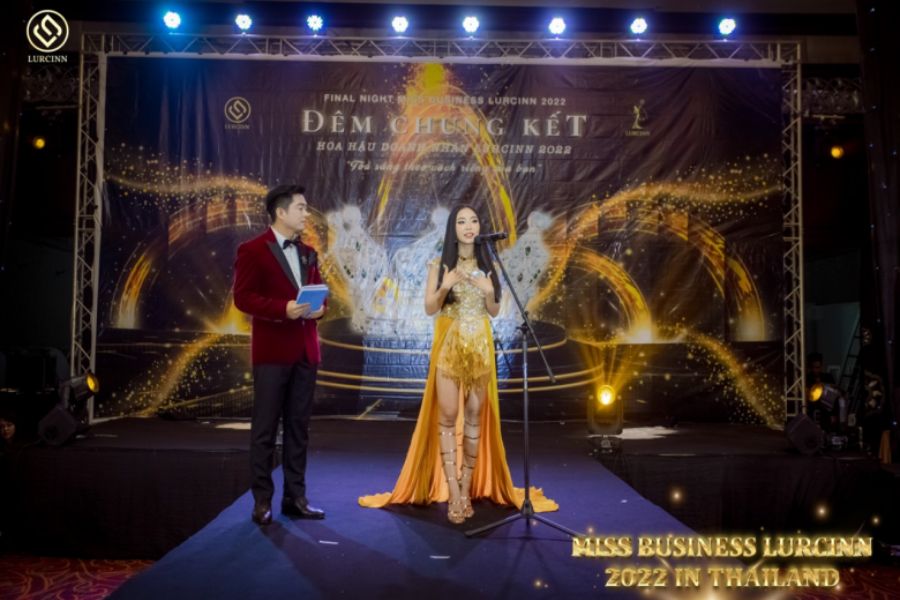 Bà Vũ Thị Hương chia sẻ tại cuộc thi