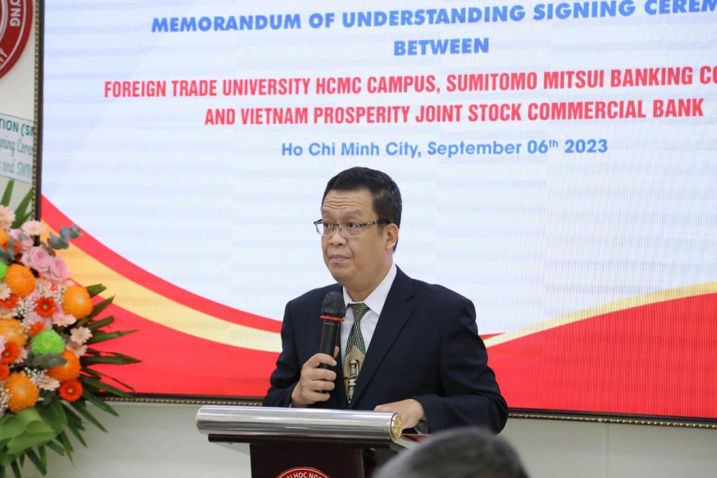 PGS, TS Nguyễn Xuân Minh – Giám đốc Cơ sở II phát biểu tại buổi lễ.